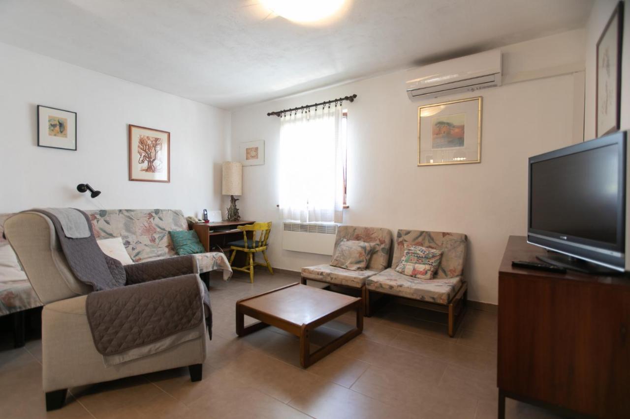 Apartman Silna Your New Home With Terrace And Garden Bobovisca Exteriör bild